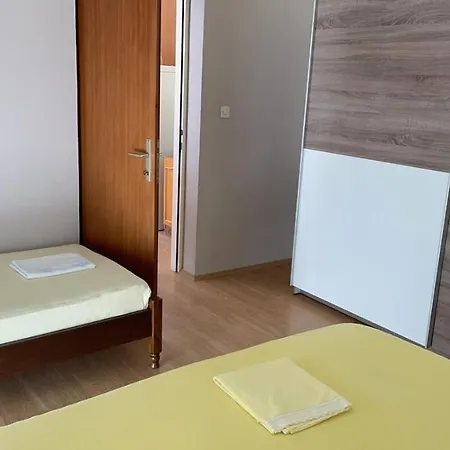 Nada Borik Apartment *