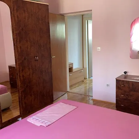 Nada Borik Apartment *